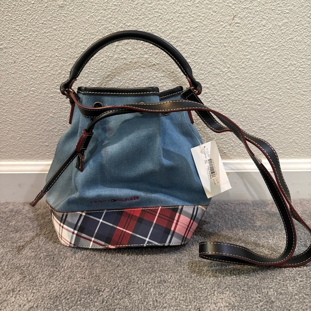 NWT Tommy Hilfiger Denim Drawstring bucket satchel style purse